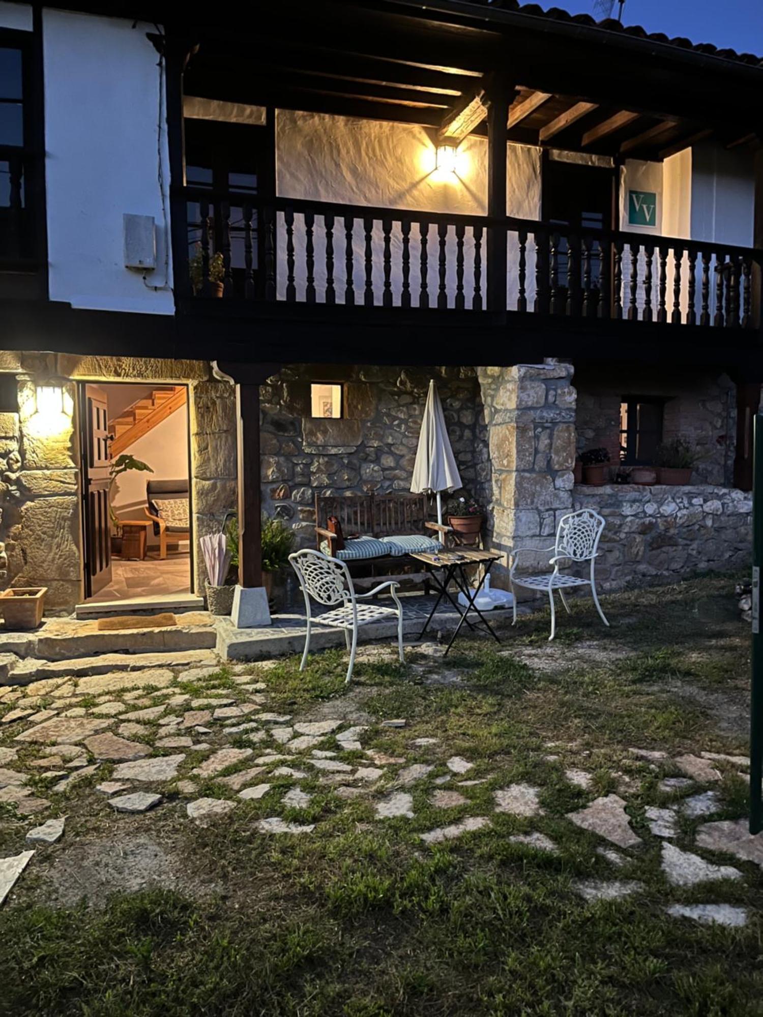 La Casina Del Corral Villa Onís Buitenkant foto